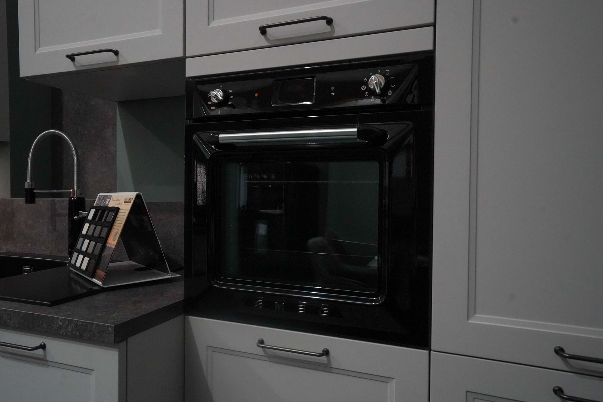 Haecker Landhauskueche L-Form Backofen Smeg