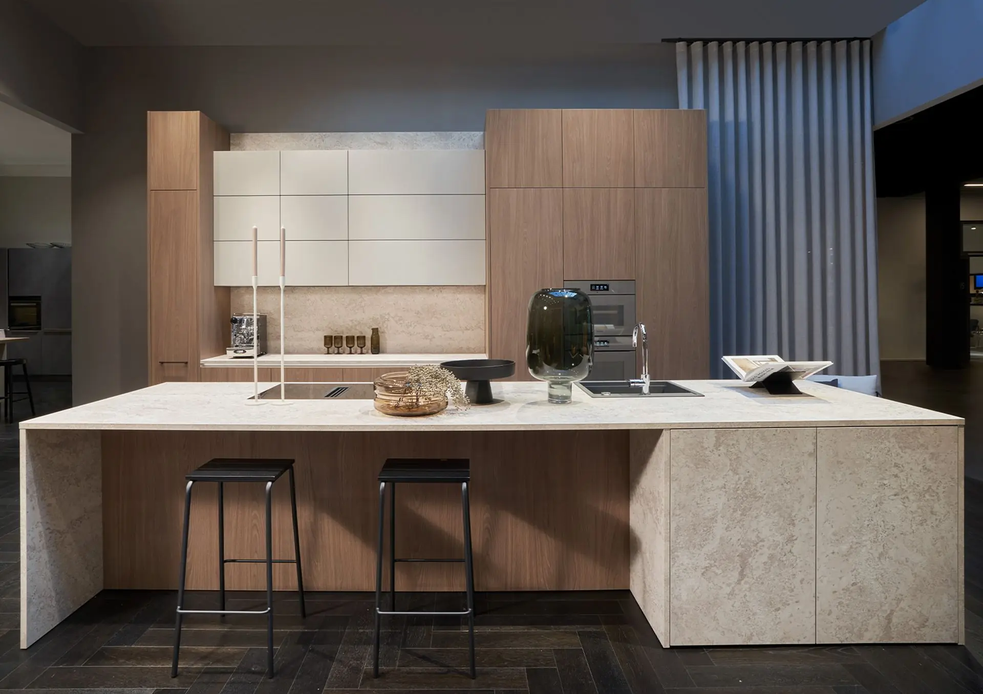 haecker-kochinsel-av2020-luxor-braun-granit