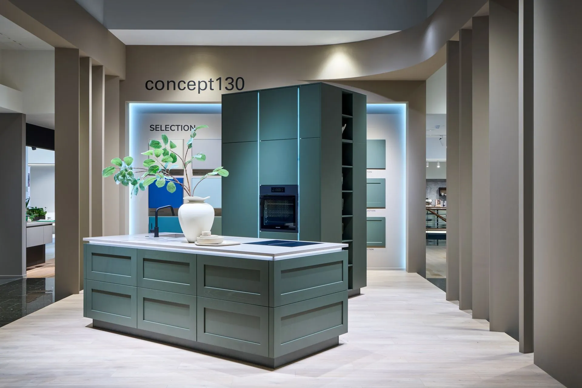 haecker-kochinsel-hampton-smaragdgruen-landhaus