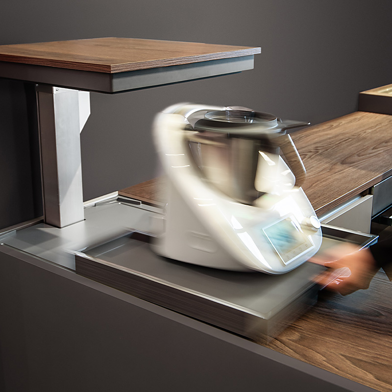 Haecker Kuechen Geraetelift Quanto