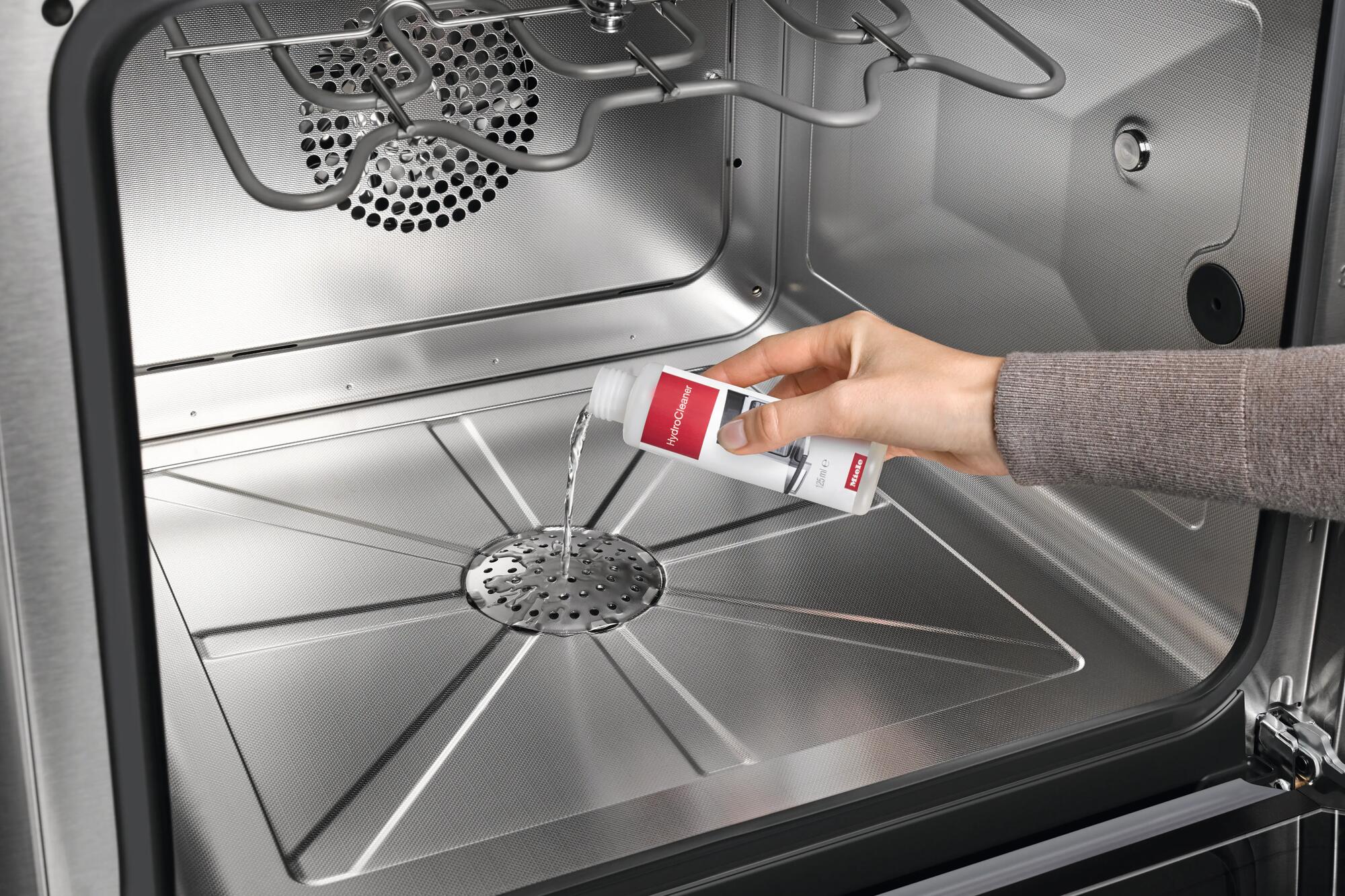 miele-backofen-pflegekomfort-reinigung
